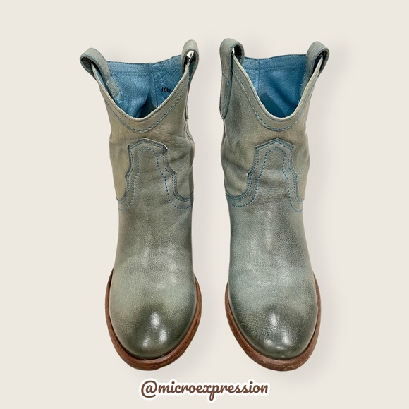 RARE Frye Carson Pull On Blue Leather Southern/Western Low Heel Cowgirl Boots - Picture 2 of 8